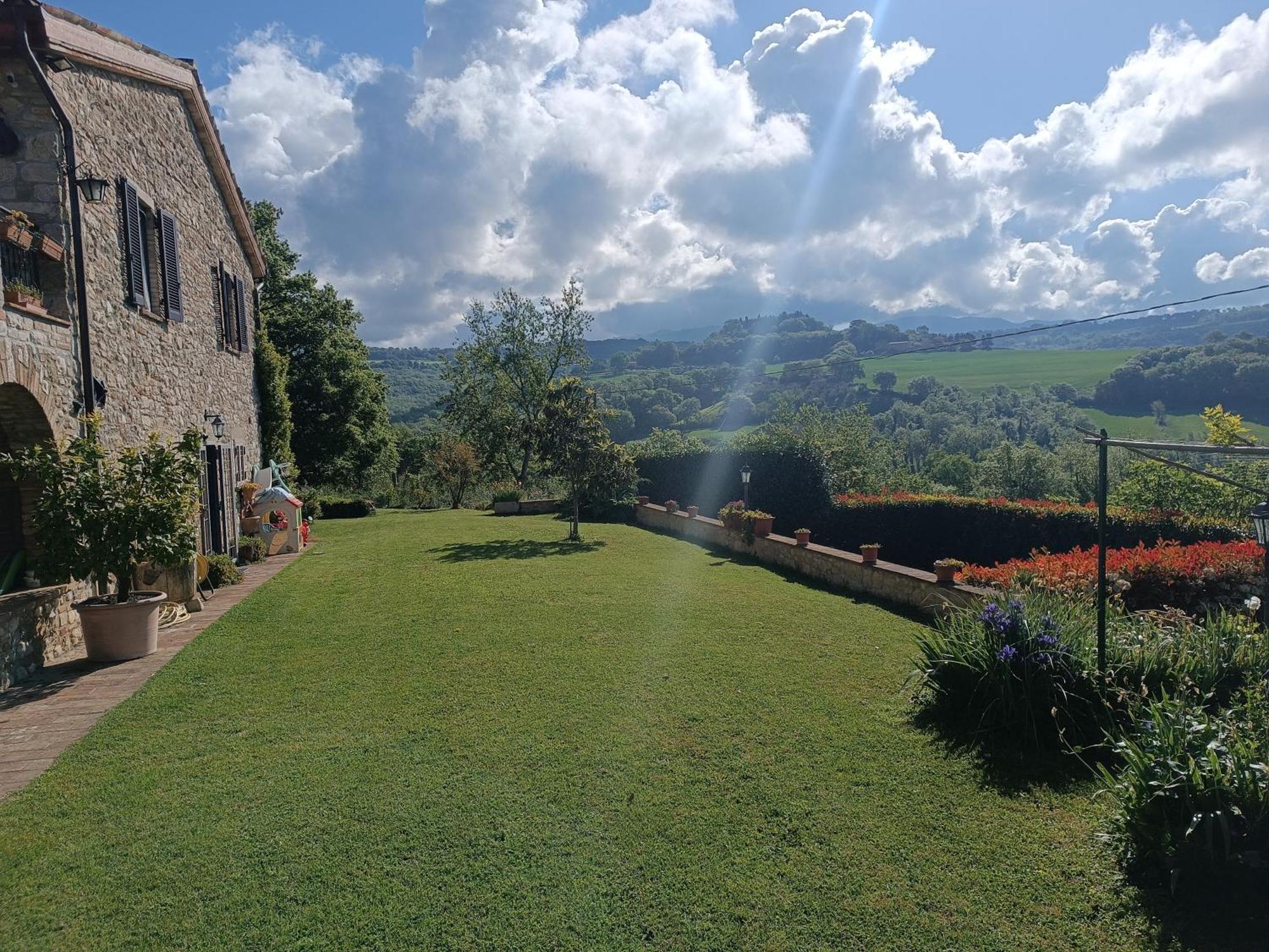 La Piccola Fattoria Villa Todi Exterior foto